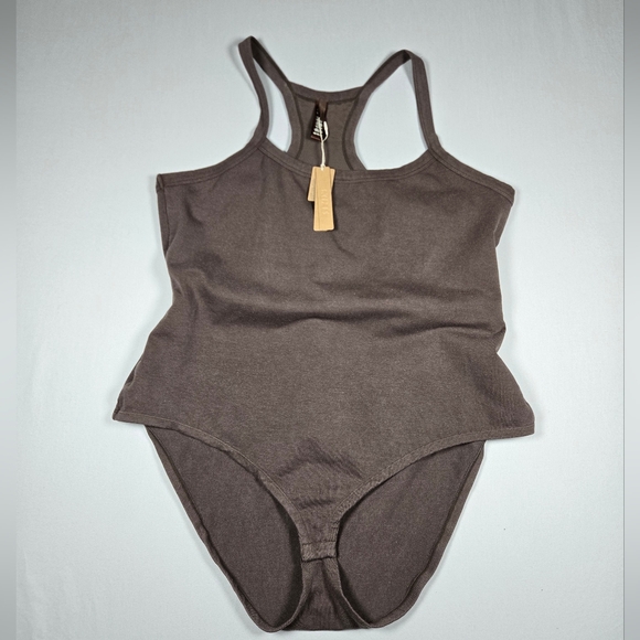 SKIMS Tops - NWT SKIMS Fits Everybody Maternity Brief Bodysuit Cocoa 4X